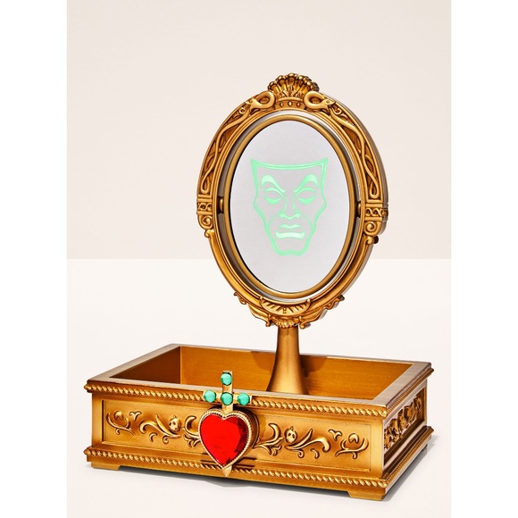 BATH & BODY WORKS Evil Queen Light-Up Body Care Tray - NWT - Picture 1 of 2